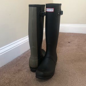 Hunter Original Stripe in Matte Black and Olive